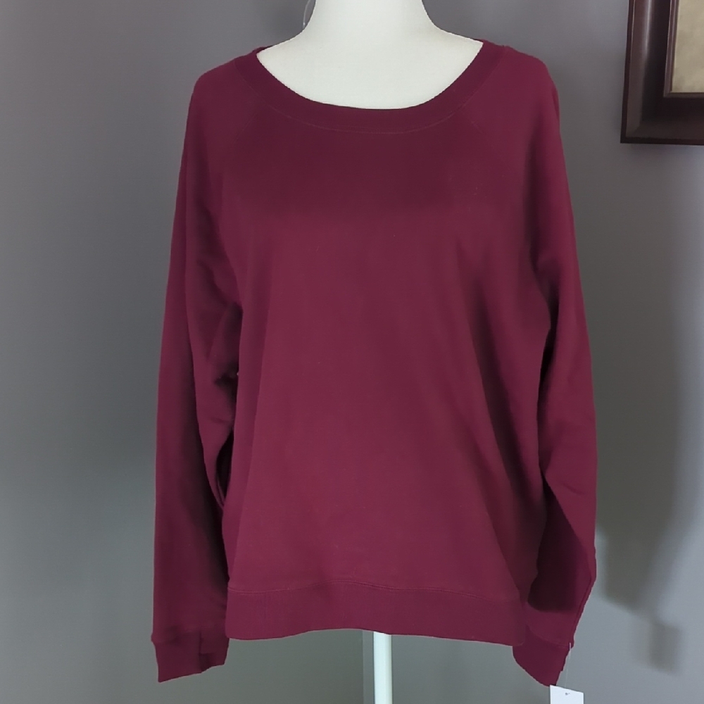 Tek Gear Crew Neck Sweater Soft And Casual